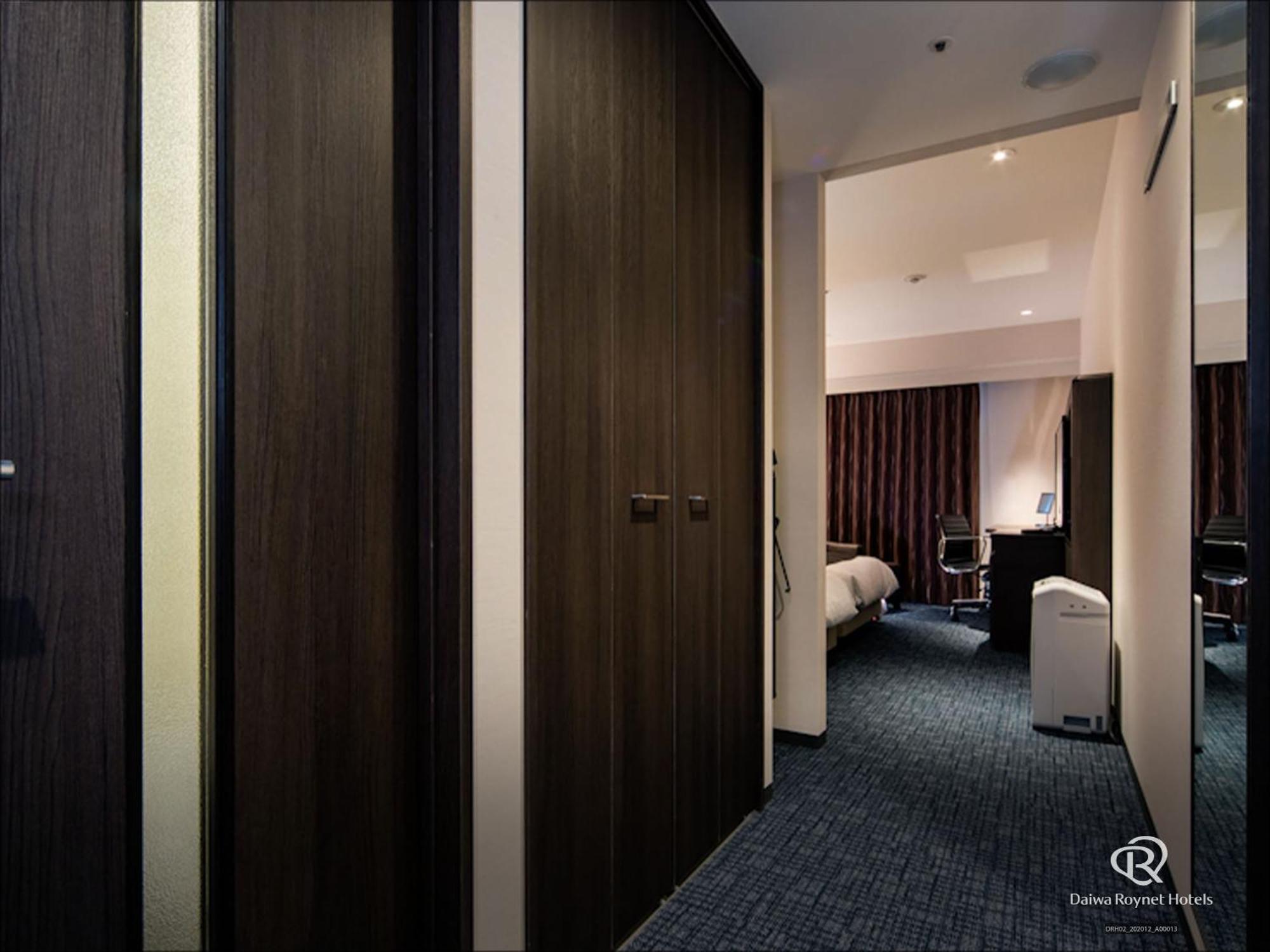 Daiwa Roynet Hotel Chiba Ekimae Buitenkant foto